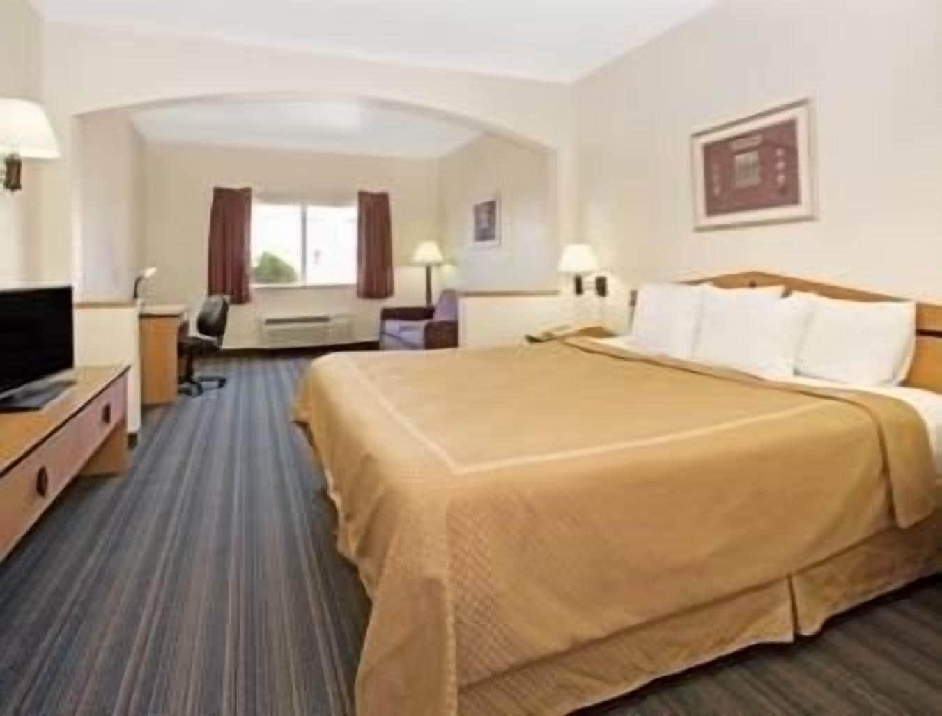 Days Inn & Suites By Wyndham Castle Rock Dış mekan fotoğraf