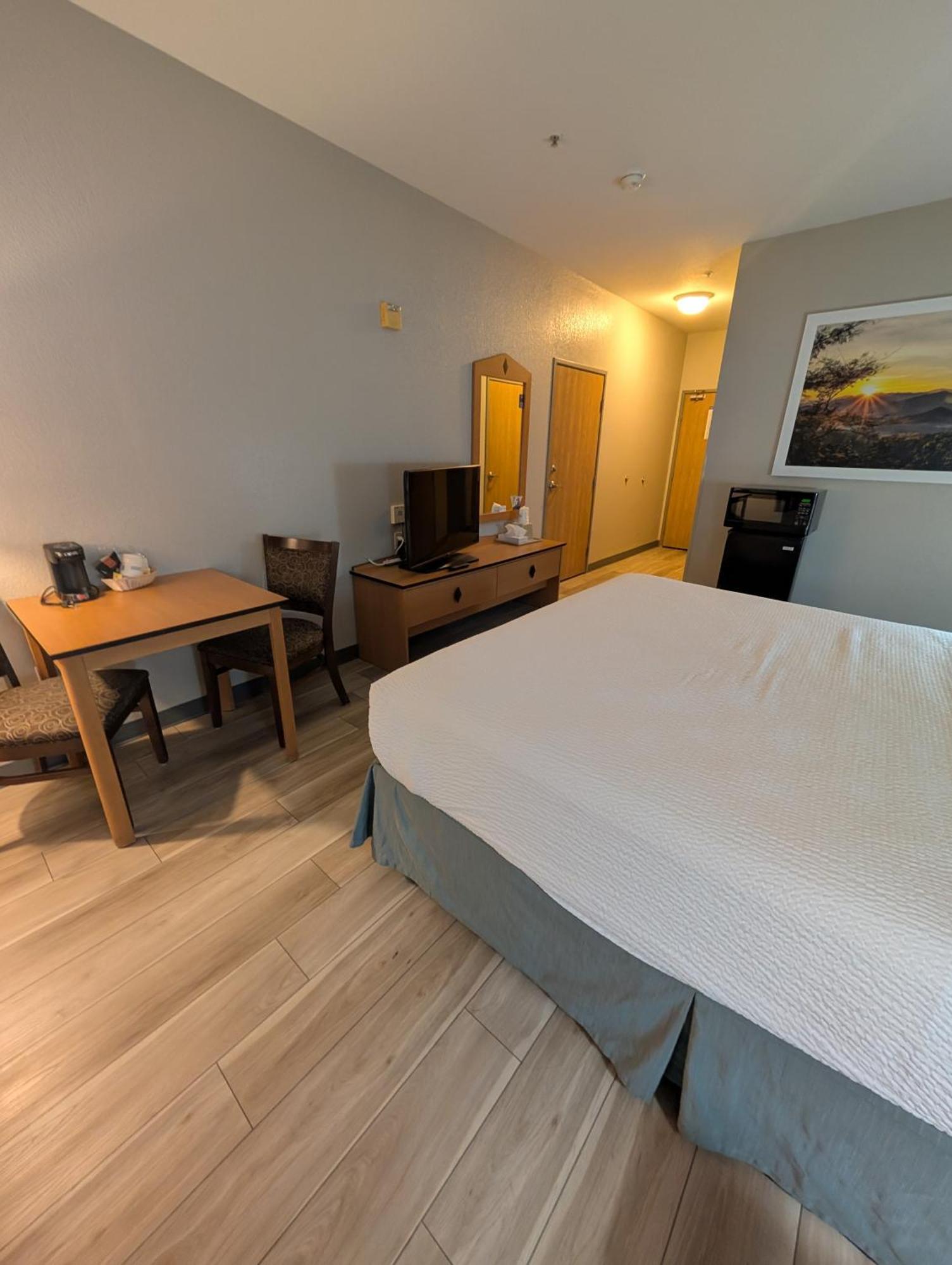 Days Inn & Suites By Wyndham Castle Rock Dış mekan fotoğraf